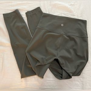 Lululemon Wunder Under 25” leggings